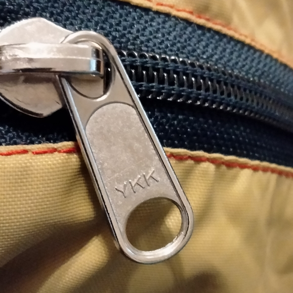 The North Face Base Camp duffle bag sz. L - Picture 8 of 15